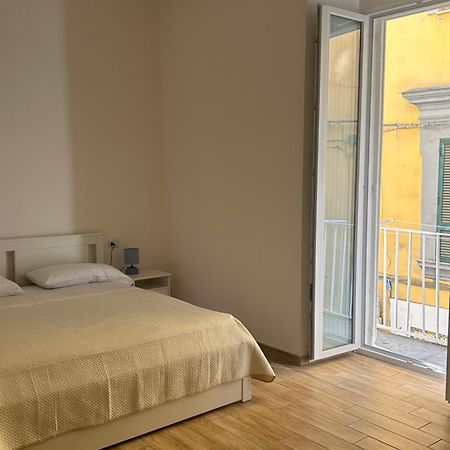Suite Di Giordy Napoli Centro Zewnętrze zdjęcie